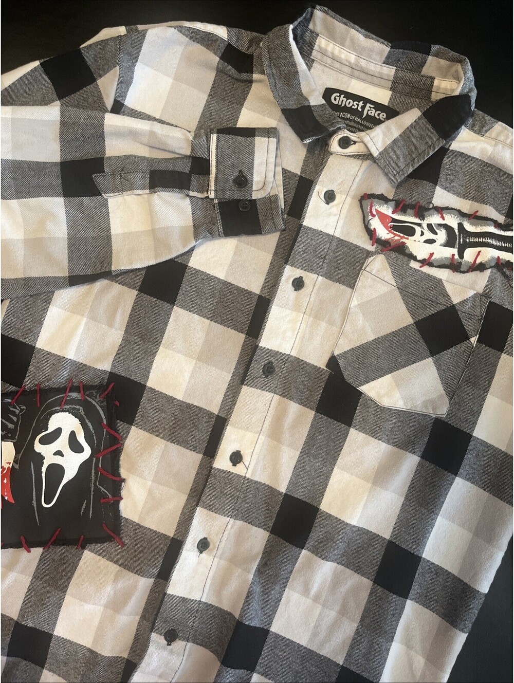 Ghost Face The Icon of Halloween Graphic Flannel Button Down Medium Good Cond